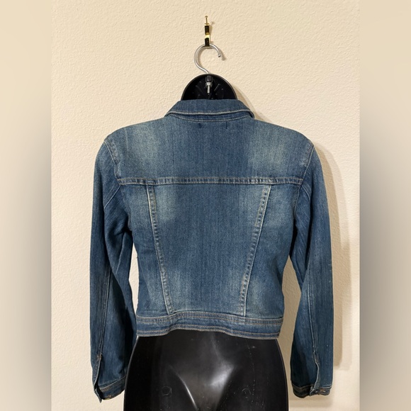 JUSTFAB Cropped Denim Trucker Jacket? - Picture 2 of 5
